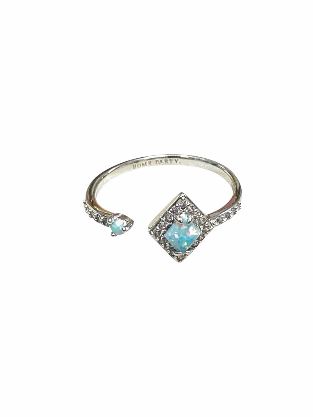 #BombPartyRing #RingReveal #SparkleAndShine #JewelryLover #CelebartyRings